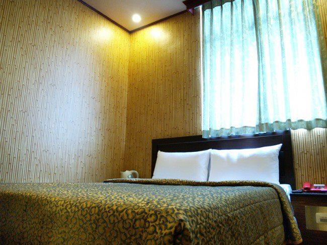 Hotel Lee-Chan Taipei Bagian luar foto